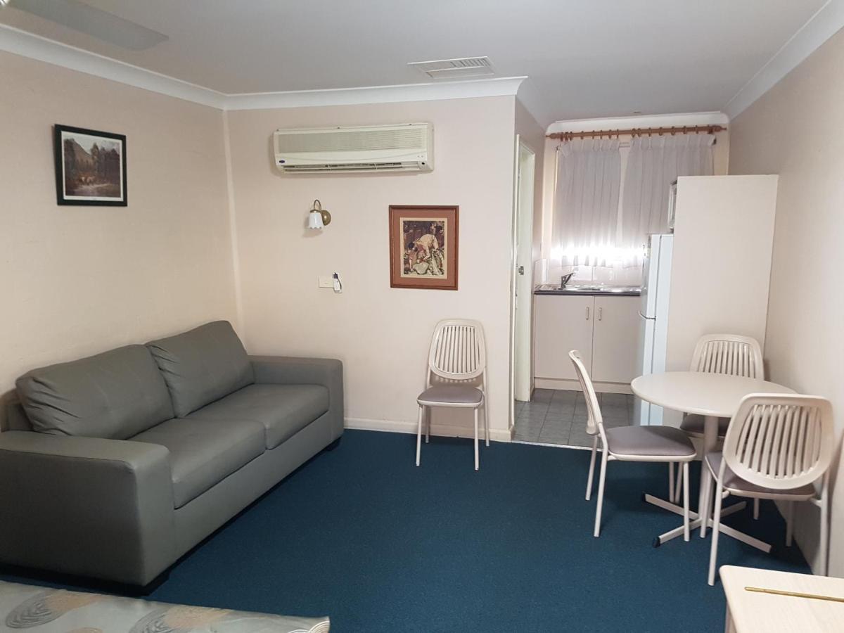 Abraham Lincoln Motel Тамуорт Экстерьер фото