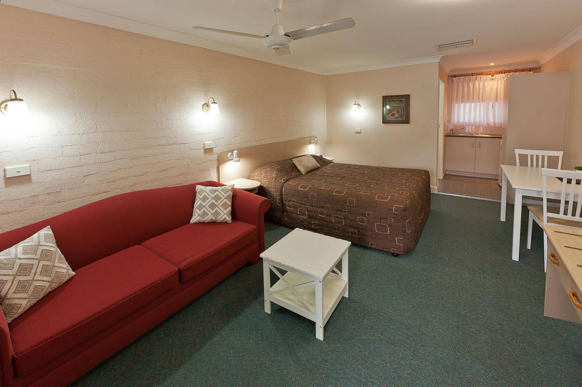 Abraham Lincoln Motel Тамуорт Экстерьер фото
